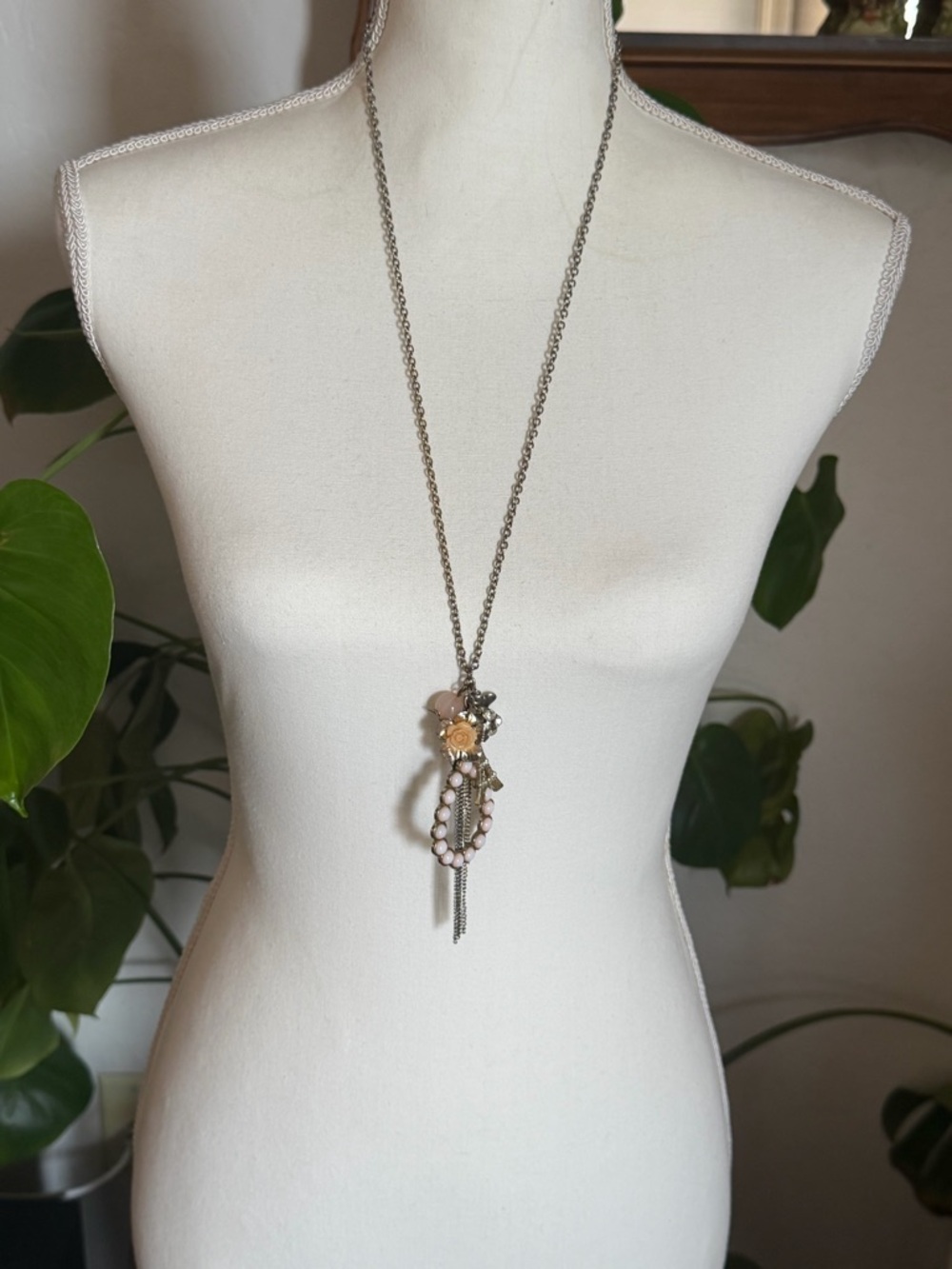 Vintage Etc’ Pink Bead Pendant Charms & Tassels Necklace
